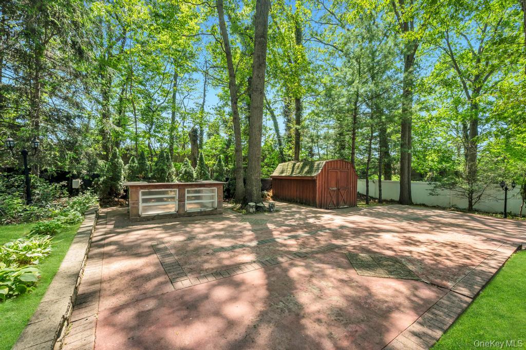 28 Penn Drive, Huntington, New York 11746