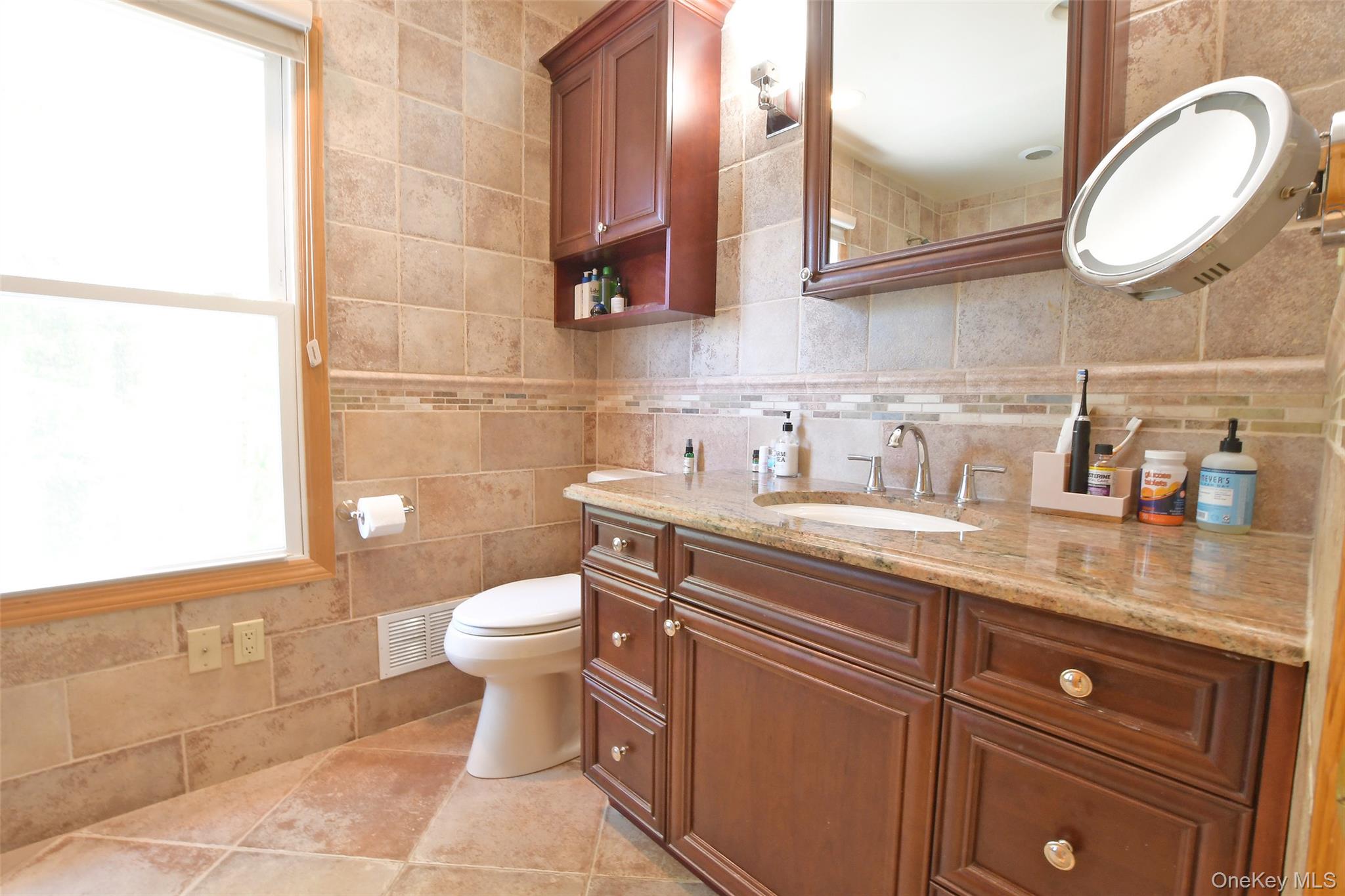 1 Gregg Lane, Brookhaven, New York 11727