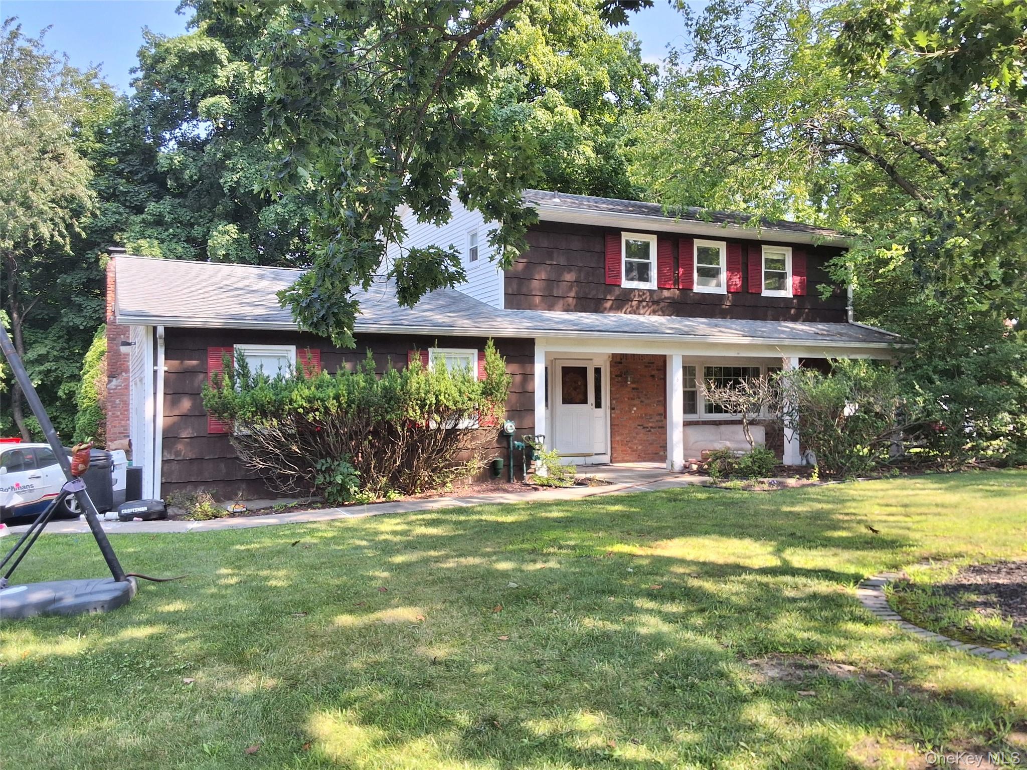 6 Strathmore Drive, Clarkstown, New York 10956